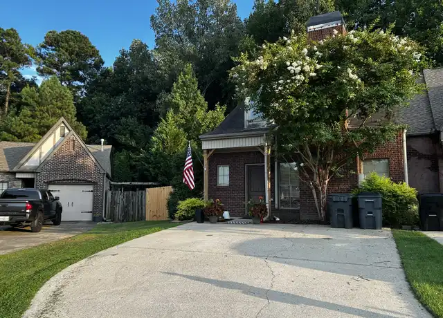 Property at 4300 Ashwood Cv Unit 56, Birmingham, AL, 35216, 3 beds, 2.5 baths, [object Object]