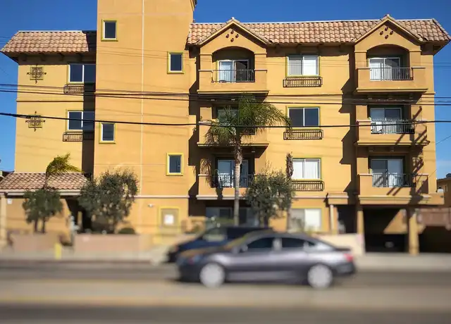 Property at 7526 Laurel Canyon Blvd #207, North Hollywood, CA, 91605, 5 beds, 2 baths, [object Object]