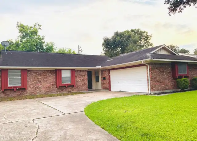 Property at 5711 Braesvalley Dr, Houston, TX, 77096, 3 beds, 2.5 baths, [object Object]