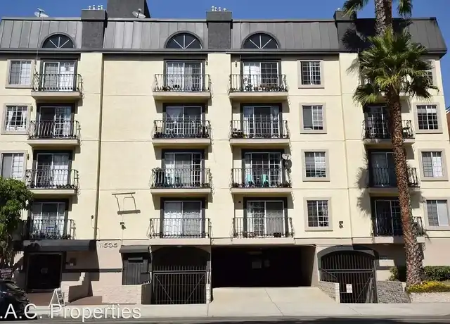 Property at 11505 Riverside Dr, North Hollywood, CA, 91602, 1-2 bed, 1-2 bath, [object Object]