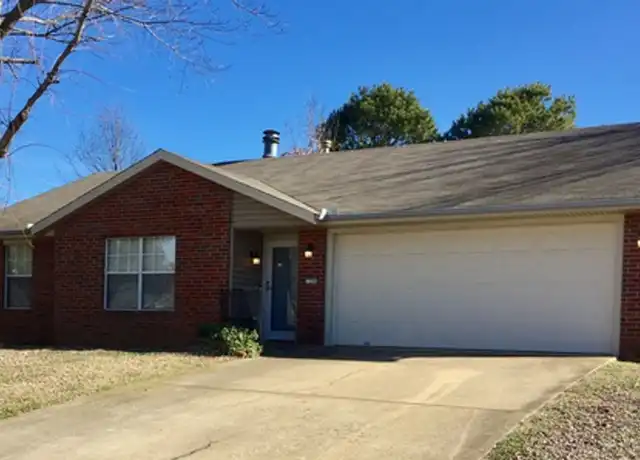 Property at 1296 N Fieldstone Ave, Fayetteville, AR, 72704, 3 beds, 2 baths, [object Object]