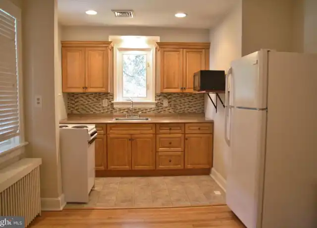 Property at 2722 Walnut St Apt D, Camp Hill, PA, 17011, 2 beds, 1 bath, [object Object]