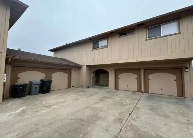Property at 18854 Eisenhower St Unit 18856p, Salinas, CA, 93906, 2 beds, 1.5 baths, [object Object]