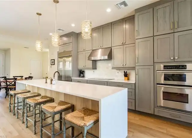 Property at 588 111th Ave N, Naples, FL, 34108, 6 beds, 5.5 baths, [object Object]
