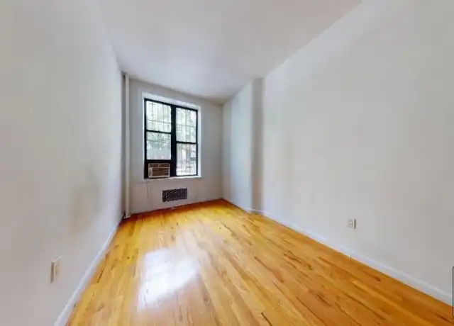 Property at 158 E 82nd St, New York, NY, 10028, 0 beds, 1 bath, [object Object]