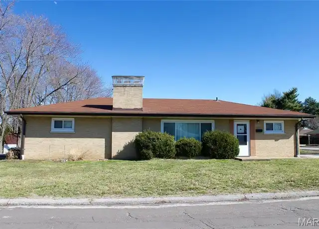 Property at 3730 Eminence Blvd, Saint Louis, MO, 63114, 3 beds, 1.5 baths, [object Object]