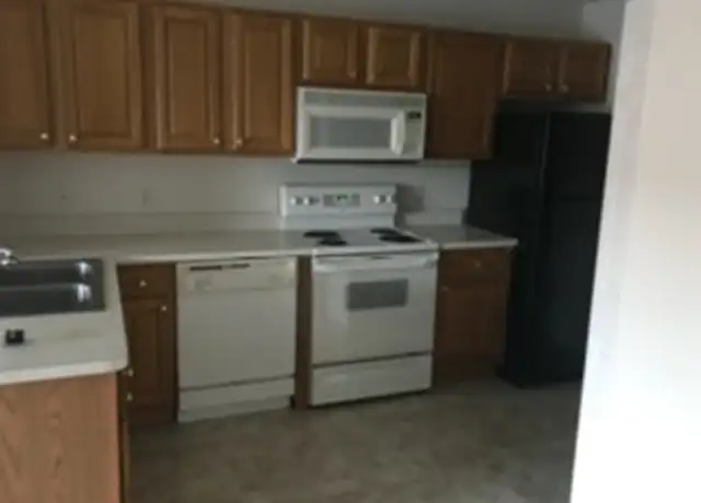 Property at 1054 Crestfield St Unit A6, Ontario, OH, 44906, 2 beds, 1.5 baths, [object Object]