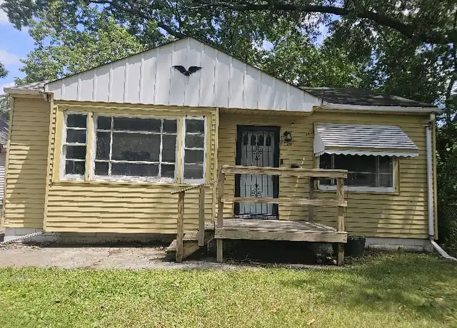 Property at 1830 S Kneer Ave, Peoria, IL, 61605, 2 beds, 1 bath, [object Object]