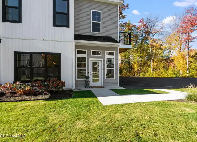 Property at 1 Forest Ridge Blvd, Mechanicville, NY, 12118, 1 bed, 1 bath, [object Object]