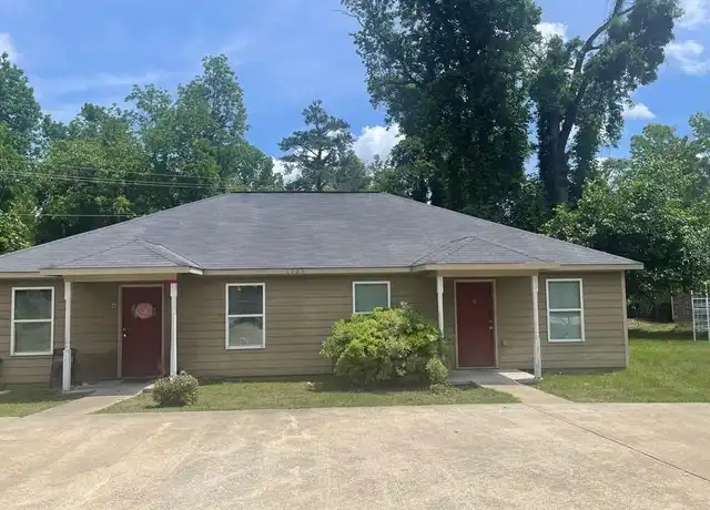 Property at 1720 18th Ct Unit B, Phenix City, AL, 36867, 2 beds, 1 bath, [object Object]