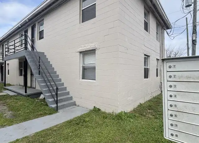 Property at 1330 Barnett St Unit 4, Jacksonville, FL, 32209, 2 beds, 1 bath, [object Object]