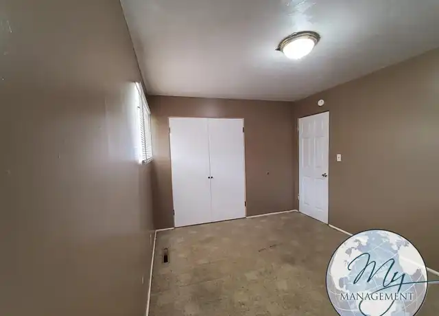 Property at 132 Borah Ave W, Twin Falls, ID, 83301, 2 beds, 1 bath, [object Object]