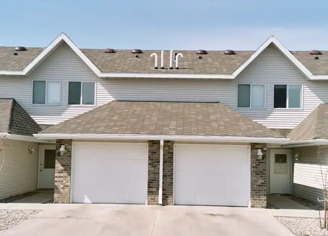 Property at Westlake Townhomes Apartments - 3120 32nd St SW, Fargo, ND, 58103, 2-3 beds, 2-3 baths, [object Object]