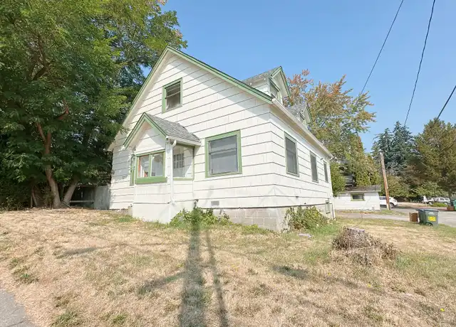 Property at 2207 Douglas Ave, Bellingham, WA, 98225, 4 beds, 1 bath, [object Object]