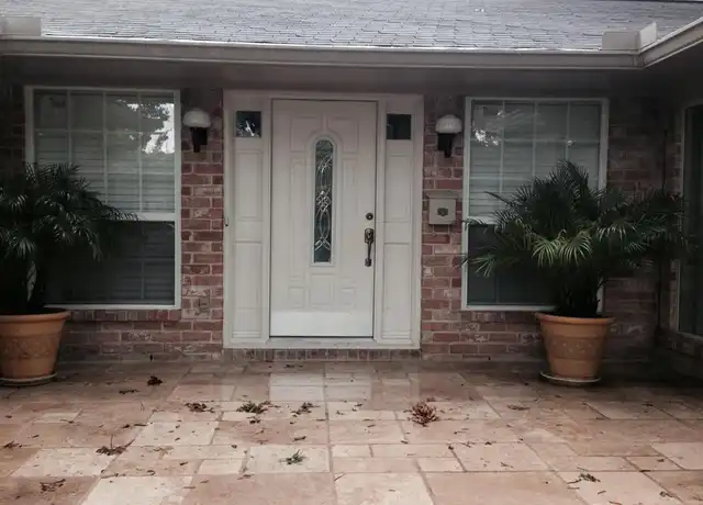Property at 10902 Olympia Dr, Houston, TX, 77042, 4 beds, 2 baths, [object Object]