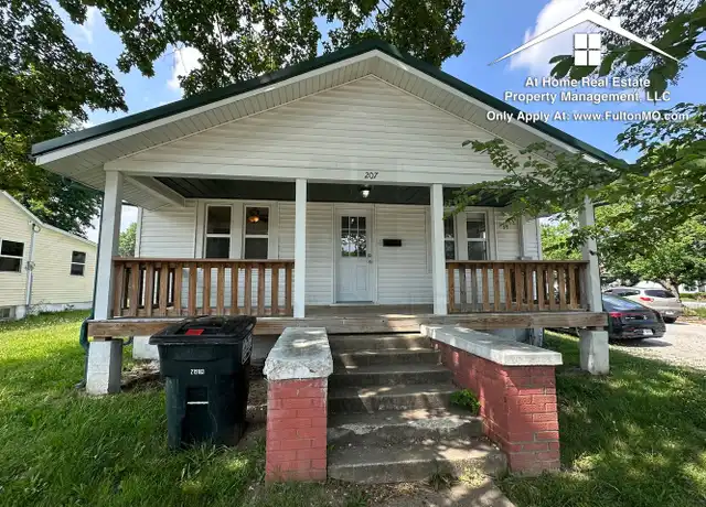 Property at 207 W 4th St, Fulton, MO, 65251, 2 beds, 1 bath, [object Object]