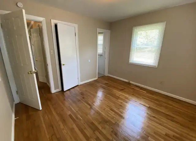 Property at 11 Ambrose Ln, Hampton, VA, 23663, 3 beds, 1.5 baths, [object Object]