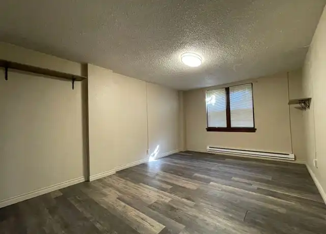 Property at 916 W Augusta Ave Unit 3, Spokane, WA, 99205, 1 bed, 1 bath, [object Object]