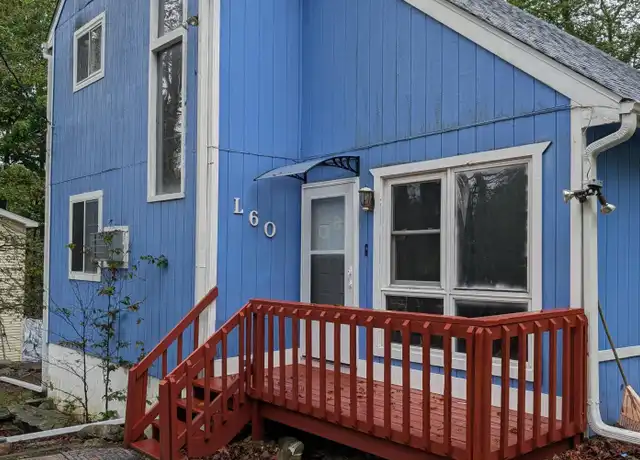 Property at 2037 Skyview Ter, Tobyhanna, PA, 18466, 3 beds, 2 baths, [object Object]