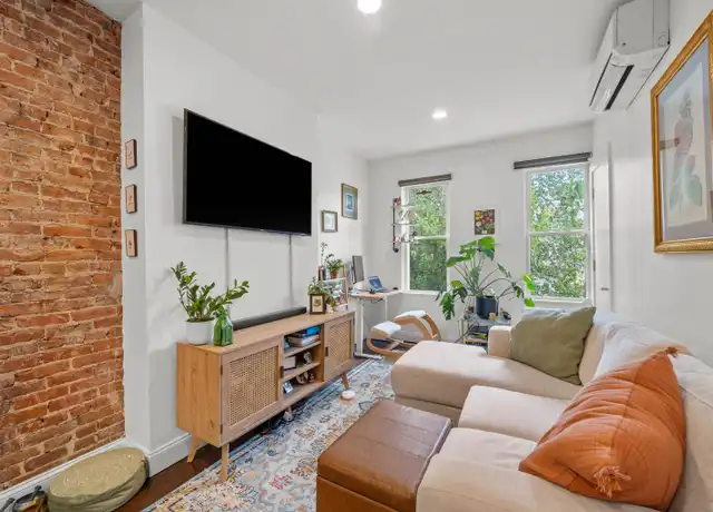 Property at 342 7th St Unit 2L, Jersey City, NJ, 07302, 1 bed, 2 baths, [object Object]