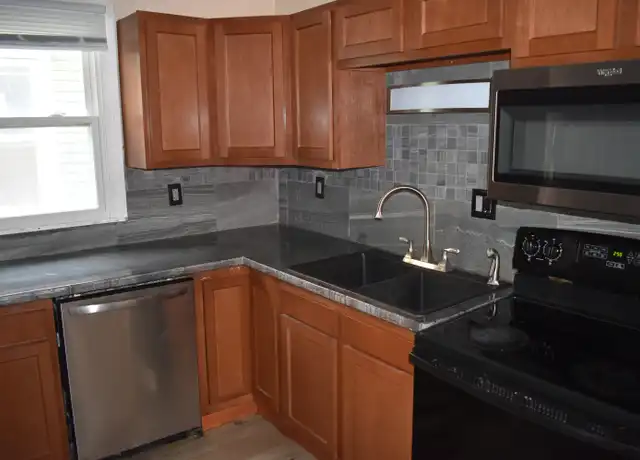 Property at 102 Englewood Ave, Buffalo, NY, 14214, 8 beds, 2 baths, [object Object]
