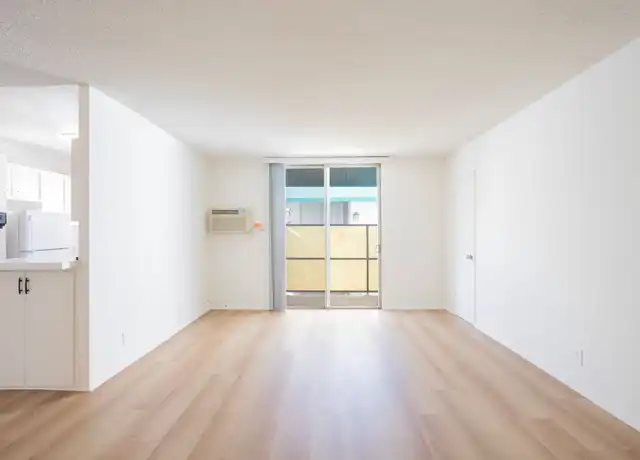 Property at 7540 Fountain Ave Unit 12, West Hollywood, CA, 90046, 1 bed, 1 bath, [object Object]