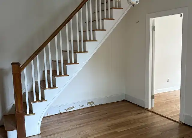 Property at 41 Union St Unit 5, Brunswick, ME, 04011, 3 beds, 1 bath, [object Object]