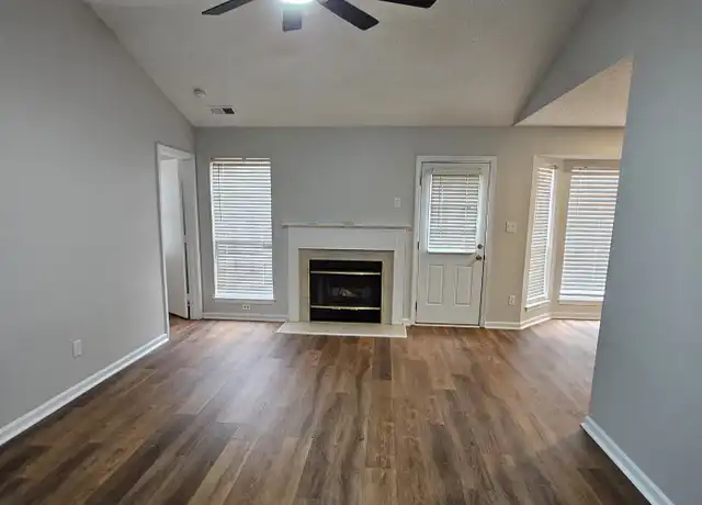 Property at 10430 Brawley Ln, Charlotte, NC, 28215, 3 beds, 2 baths, [object Object]