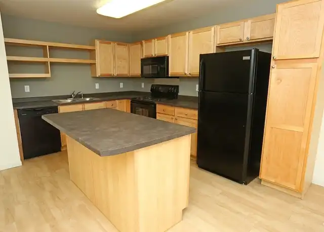 Property at CHI Mercy Heights - 301 2nd St E, Williston, ND, 58801, 1-2 bed, 1 bath, [object Object]