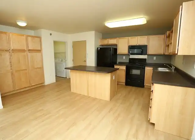 Property at CHI Mercy Heights - 301 2nd St E, Williston, ND, 58801, 0-2 beds, 1 bath, [object Object]