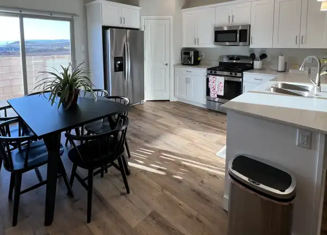 Property at 519 N 550 W Rm 1, Hurricane, UT, 84737, 4 beds, 2.5 baths, [object Object]