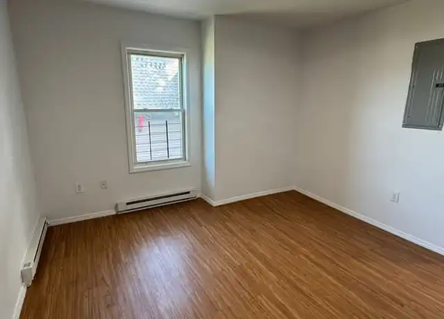 Property at 41 Ravine Ave, Yonkers, NY, 10701, 2 beds, 1 bath, [object Object]