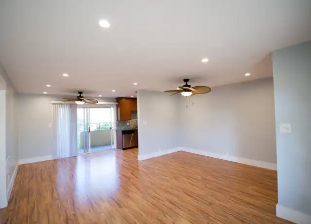 Property at 1516 2nd St Unit 14, Long Beach, CA, 90802, 1 bed, 1 bath, [object Object]
