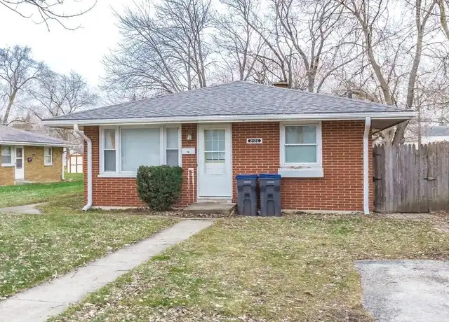 Property at 2126 Bethesda Blvd, Zion, IL, 60099, 3 beds, 1 bath, [object Object]