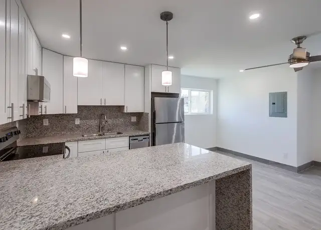 Photo of 738 S Orange Ave, El Cajon, CA 92020