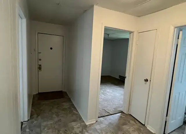 Property at 504 Cherry St Unit 6, Alton, IL, 62002, 2 beds, 1 bath, [object Object]