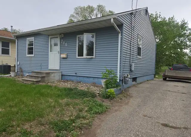 Property at 716 Beech St, Waterloo, IA, 50703, 2 beds, 1 bath, [object Object]