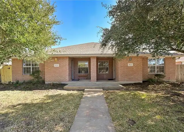 Property at 914 Crepe Myrtle St, College Station, TX, 77845, 3 beds, 2 baths, [object Object]