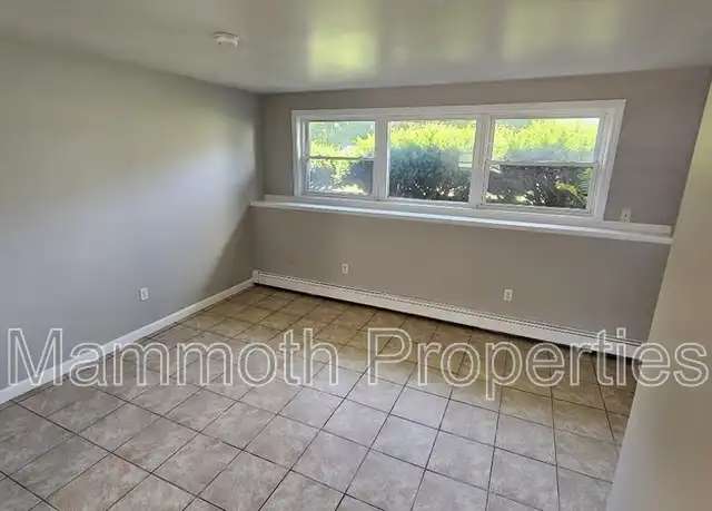 Property at 58 Old Concord Tpke Unit 1, Barrington, NH, 03825, 2 beds, 1 bath, [object Object]