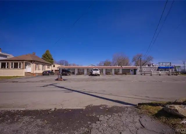 Property at 6908 Buffalo Ave Unit 1, Niagara Falls, NY, 14304, 1 bed, 1 bath, [object Object]