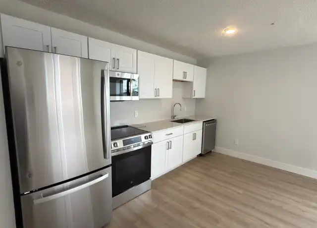 Property at 162 Summer St Unit 42, Somerville, MA, 02143, 1 bed, 1 bath, [object Object]