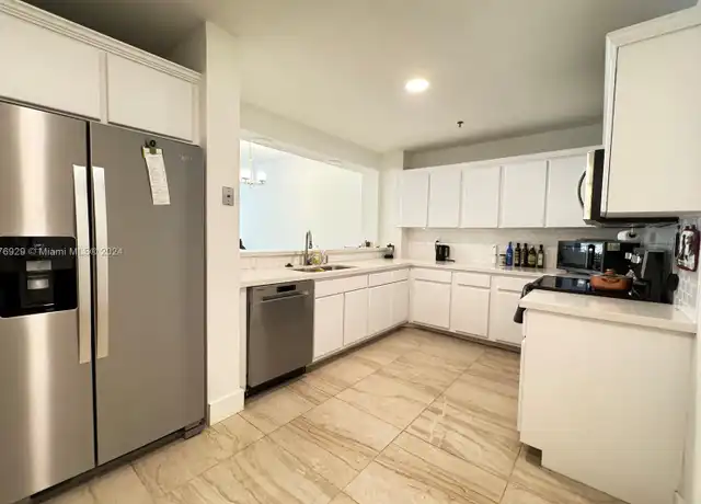Property at 201 Crandon Blvd #324, Key Biscayne, FL, 33149, 2 beds, 2 baths, [object Object]