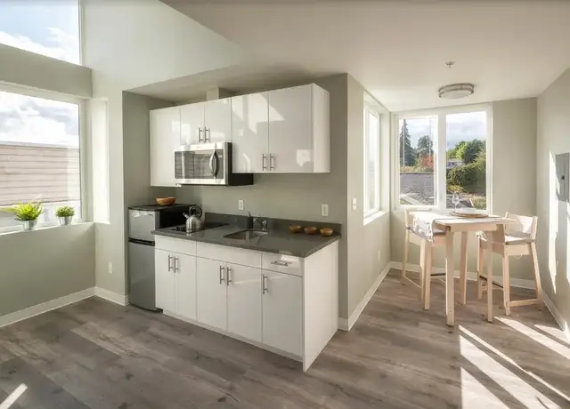 Photo of 4229 7th Ave NE, Seattle, WA 98105