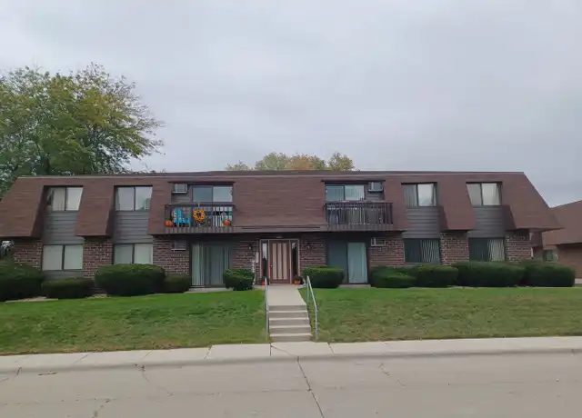 Property at 1015 Willow Ave Unit 1015 203, Sheboygan, WI, 53083, 2 beds, 1 bath, [object Object]