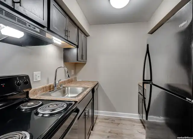 Property at 3673 W College Ave Unit 6323 118, Greenfield, WI, 53221, 2 beds, 1.5 baths, [object Object]