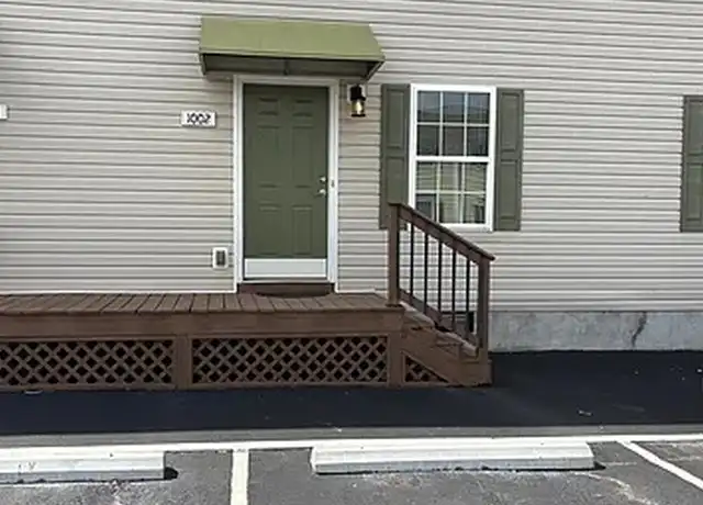 Property at 1002 Harbour Dr Unit 1002, Johnson City, TN, 37601, 2 beds, 2.5 baths, [object Object]