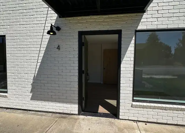 Property at 290 Monmouth St Unit 290-4, Independence, OR, 97351, 2 beds, 1 bath, [object Object]