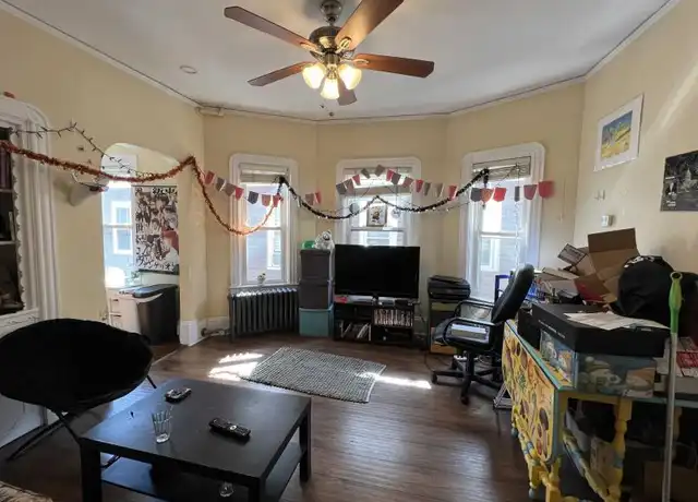 Property at 31 Chandler St, Somerville, MA, 02144, 3 beds, 1 bath, [object Object]