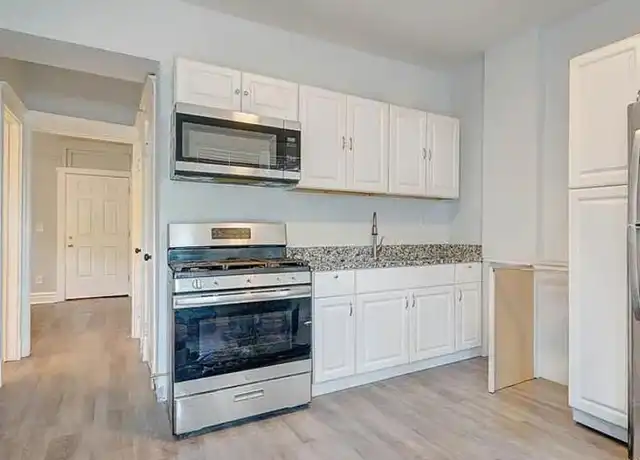 Property at 3649 W Montrose Ave Unit 1R, Chicago, IL, 60618, 3 beds, 2 baths, [object Object]