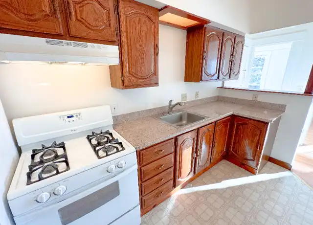 Property at 1539 Encinal Ave Unit 9, Alameda, CA, 94501, 2 beds, 1 bath, [object Object]